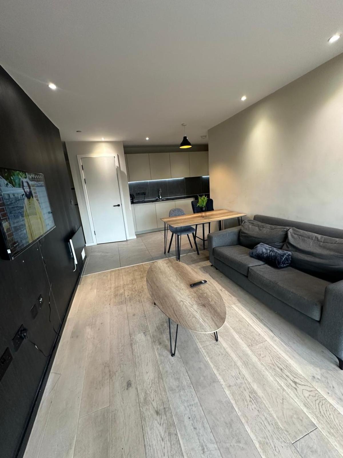 Apartment Ym Luxurious Manchester